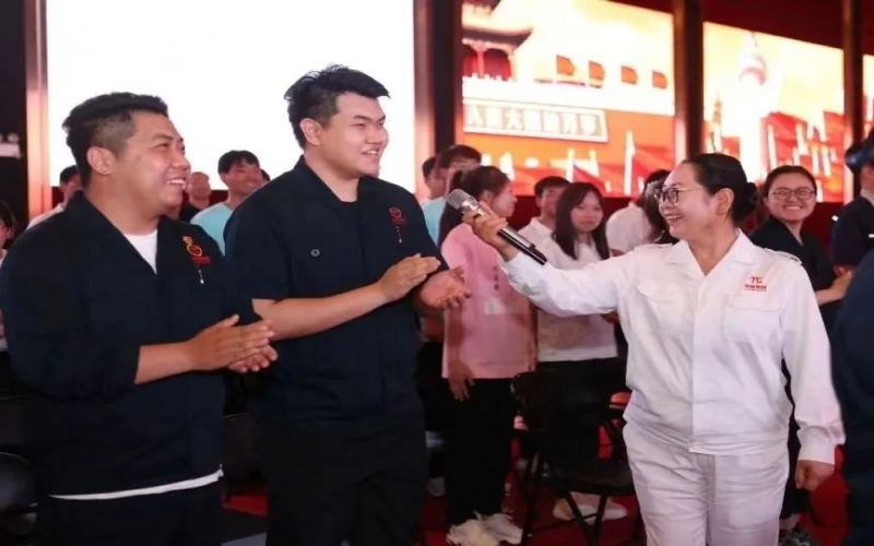 綻放青春光彩 開啟榮耀征程！榮程集團(tuán)舉行2023屆榮耀青年文藝匯報(bào)晚會(huì)